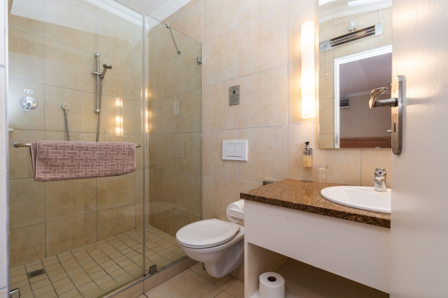 6 Bedroom Property for Sale in Milnerton Western Cape